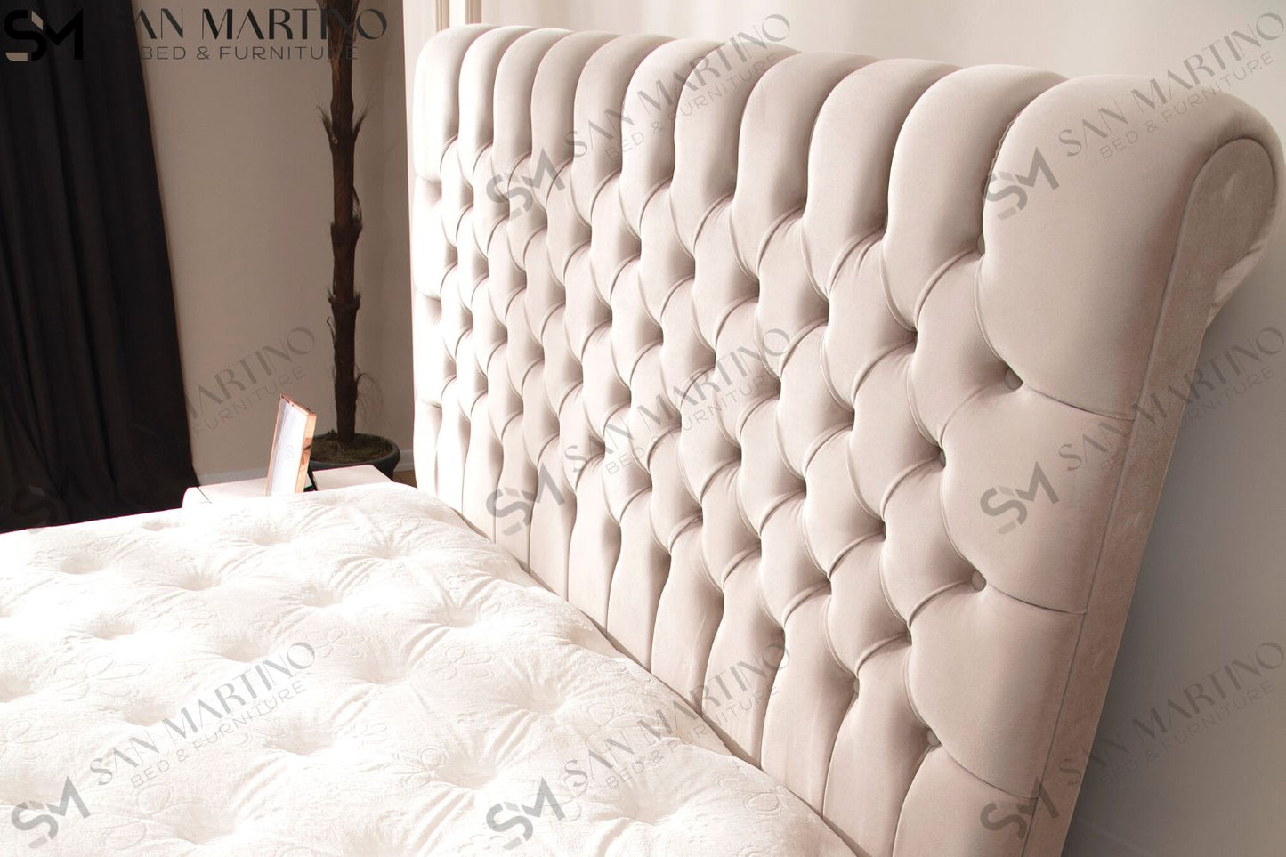Lit Coffre LUNA BEIGE - Velours capitonné